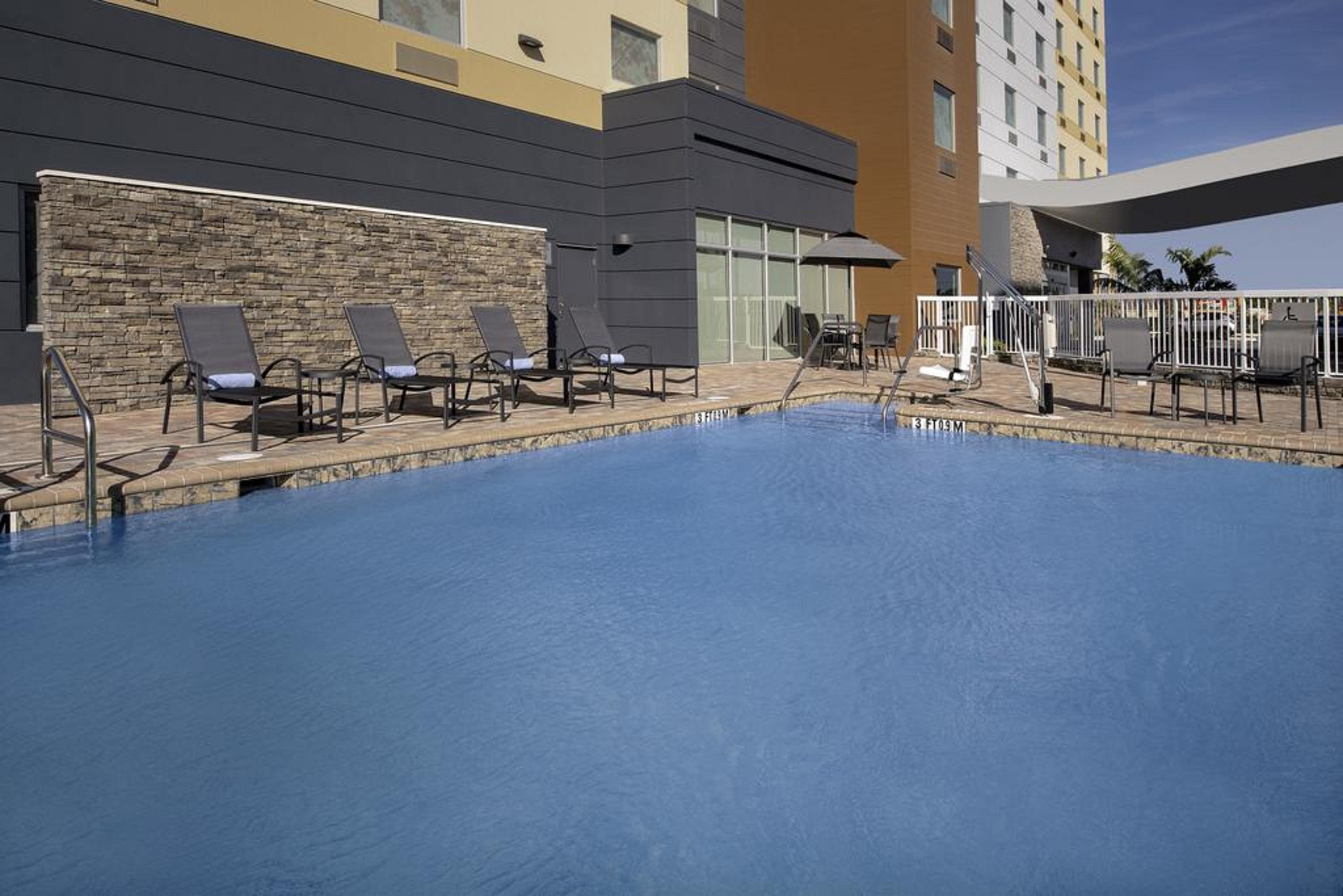 Fairfield Inn & Suites By Marriott Miami Airport West/Doral Dış mekan fotoğraf